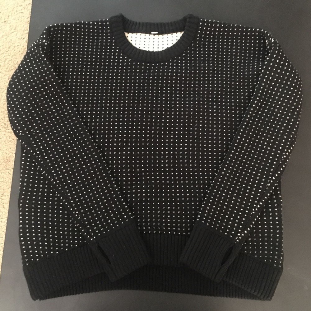NWOT Lululemon yogi crew neck sweater